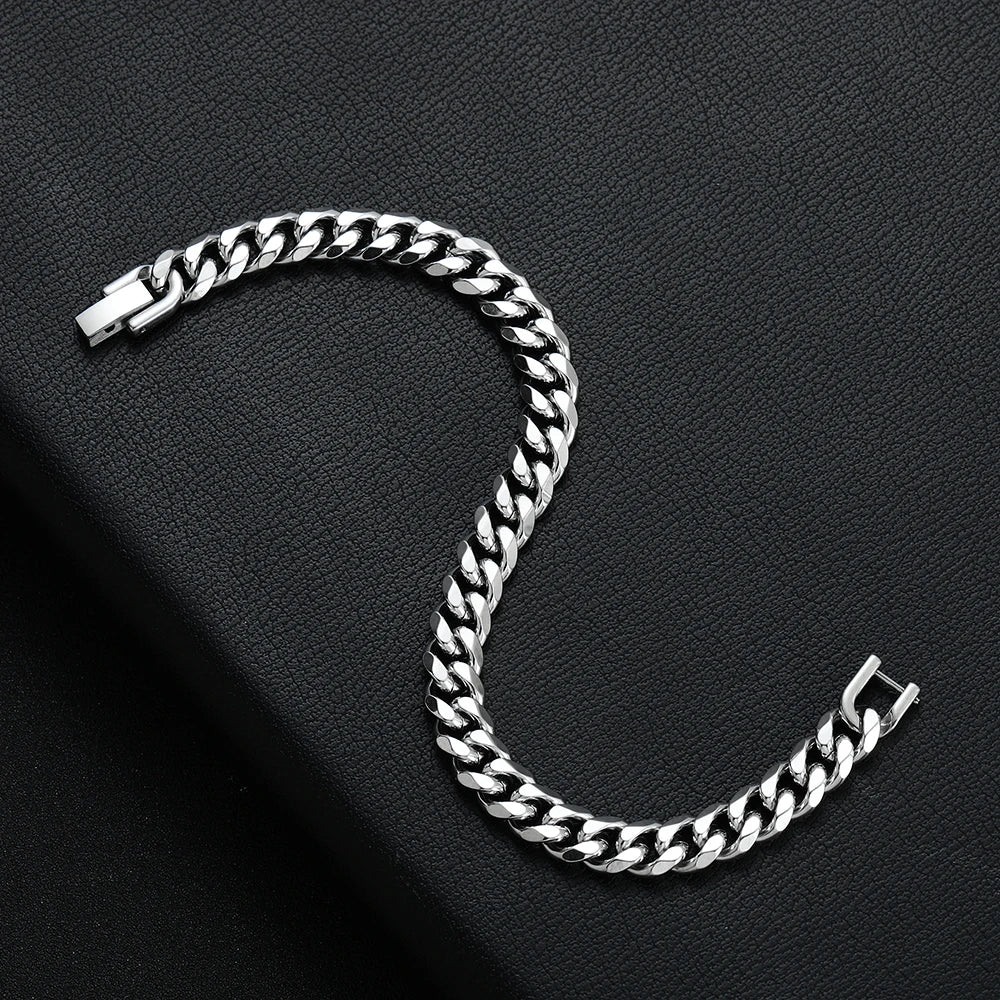 Pulsera Cubana para Hombre de Acero Titanio 316L de 8MM en Dorado y Negro - Joyería Hip Hop de Moda (Disponible en 18/20/22CM)