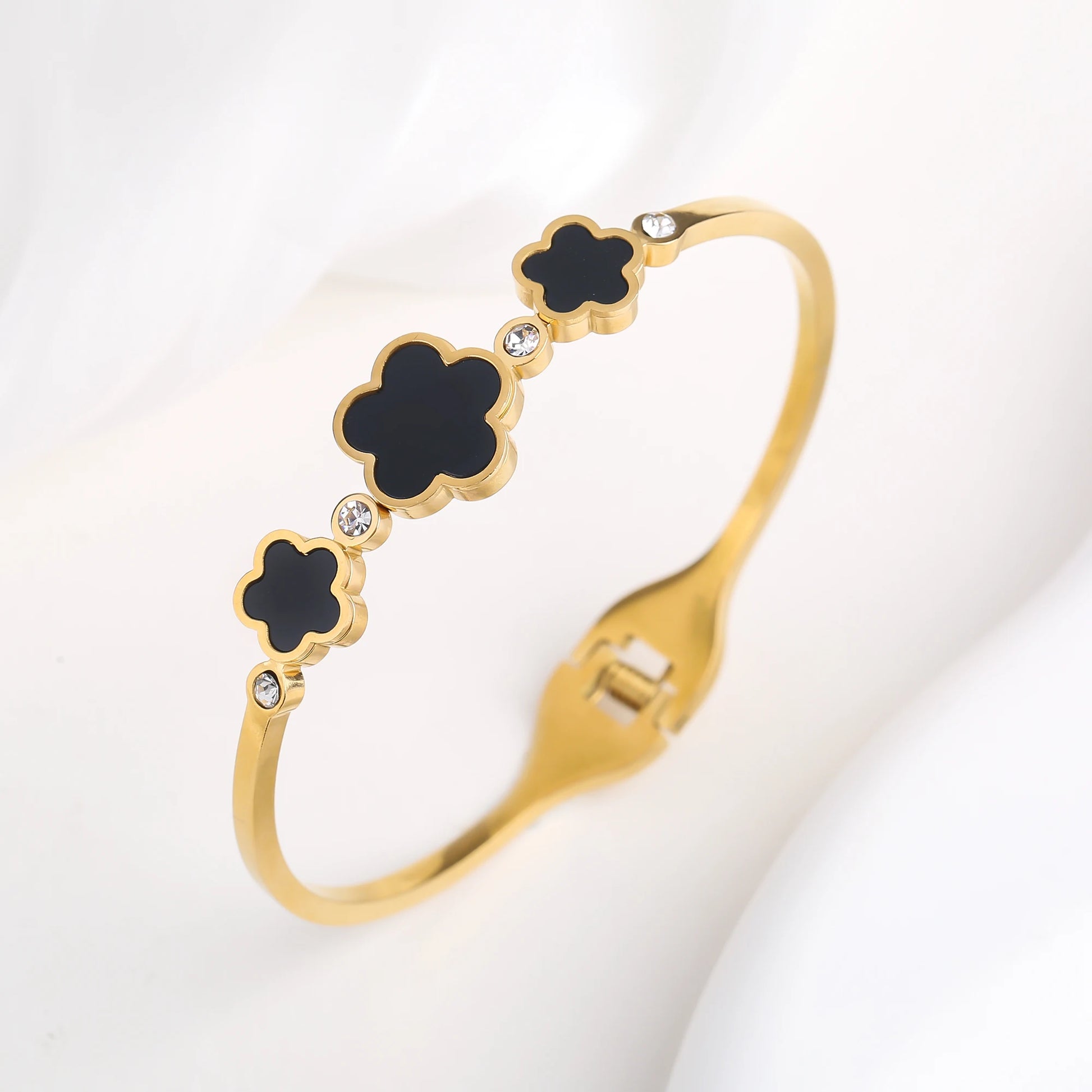Chunky 18K Plating Stainless Steel Five Leaf Flower Open Bangle for Women Waterproof Party Wrist Jewelry 2025 Bijoux Clover