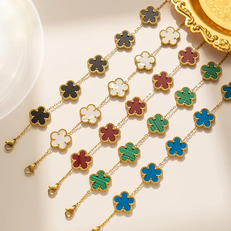 Pulsera Ajustable de Acero Inoxidable para Mujer con Diseño Floral de Cinco Pétalos – Joyería de Moda para Ocasiones Especiales y Regalos