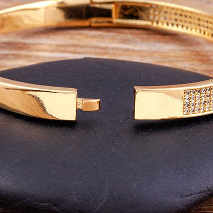 Brazalete elegante con cristales pavé de zirconia para mujer - Ideal para compromisos, bodas y ocasiones especiales.